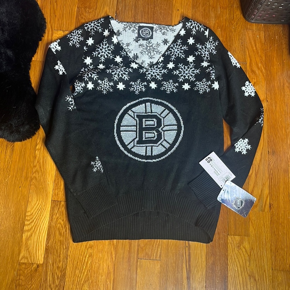 NHL Sweaters new women’s size small Boston Bruins